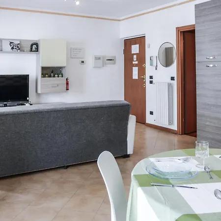 Apartman Urban Balcony Hideaway - 3 People Milánó